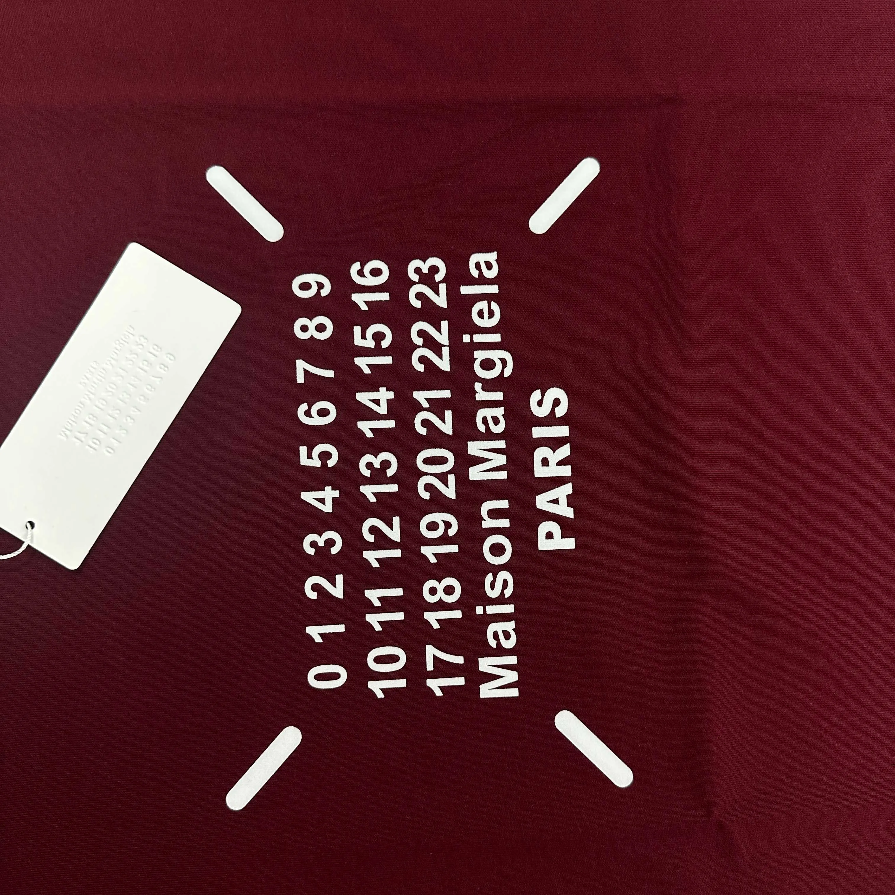 MM 6 * 2025 New Arrival mm 6 Classic T Same Style. ：White Black Red Size： S （90-130 ） M （120-150 ） L （140-165 ） XL （160-180 ） XXL （180-210 ）